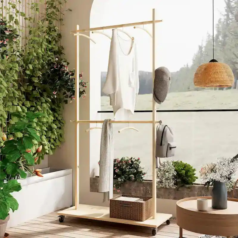 Portant à Vêtements Autonome en Bois avec Doubles Tiges, Étagère Inférieure, Roulettes, Beige