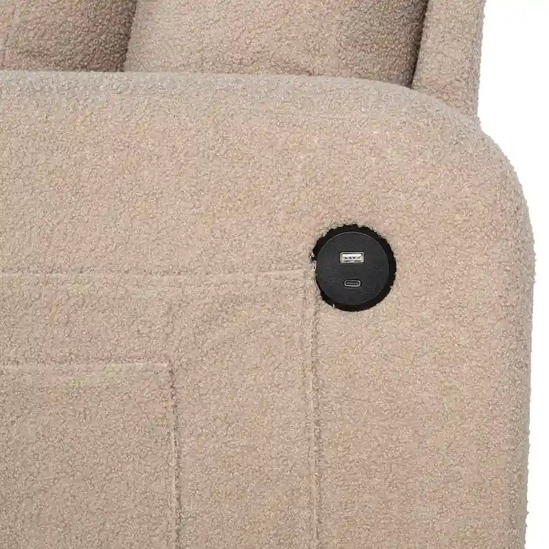 Canapé deux places en tissu bouclé beige avec porte-gobelets, poches latérales et coussins décoratifs