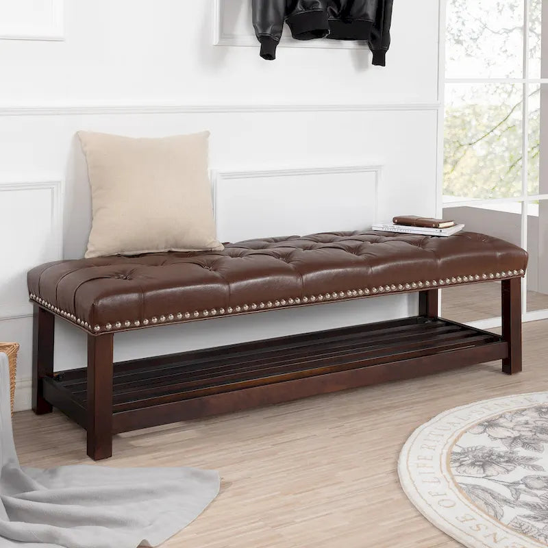 Banc de chambre tapissé en similicuir capitonné avec étagère à lattes en bouleau