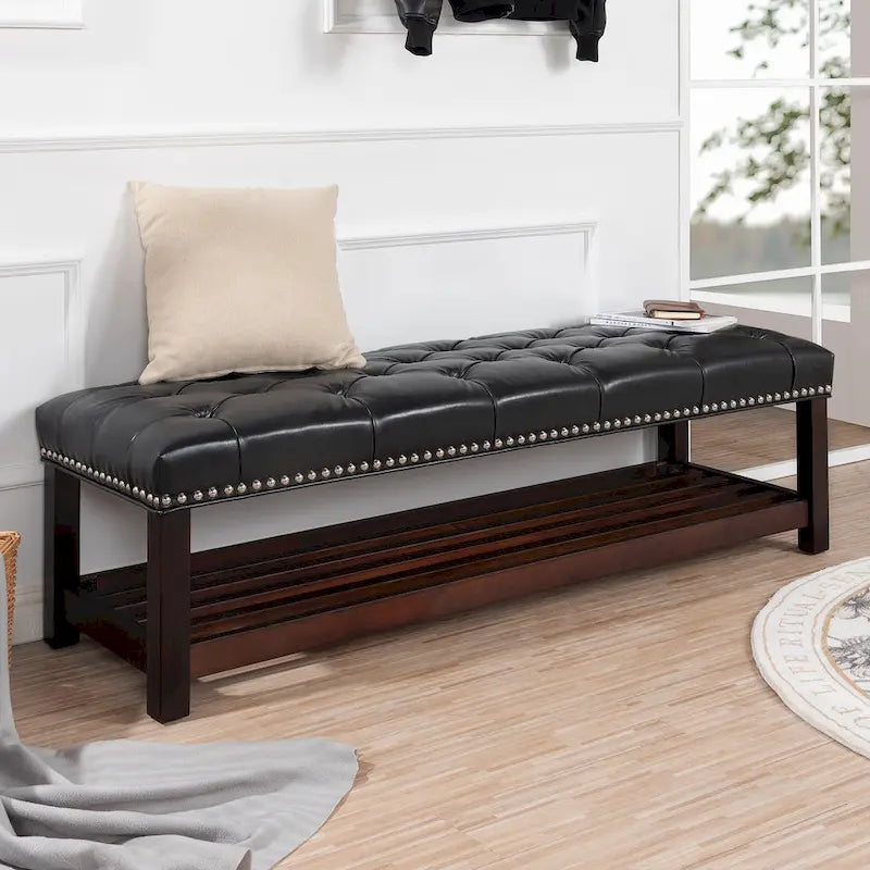 Banc de chambre tapissé en similicuir capitonné avec étagère à lattes en bouleau