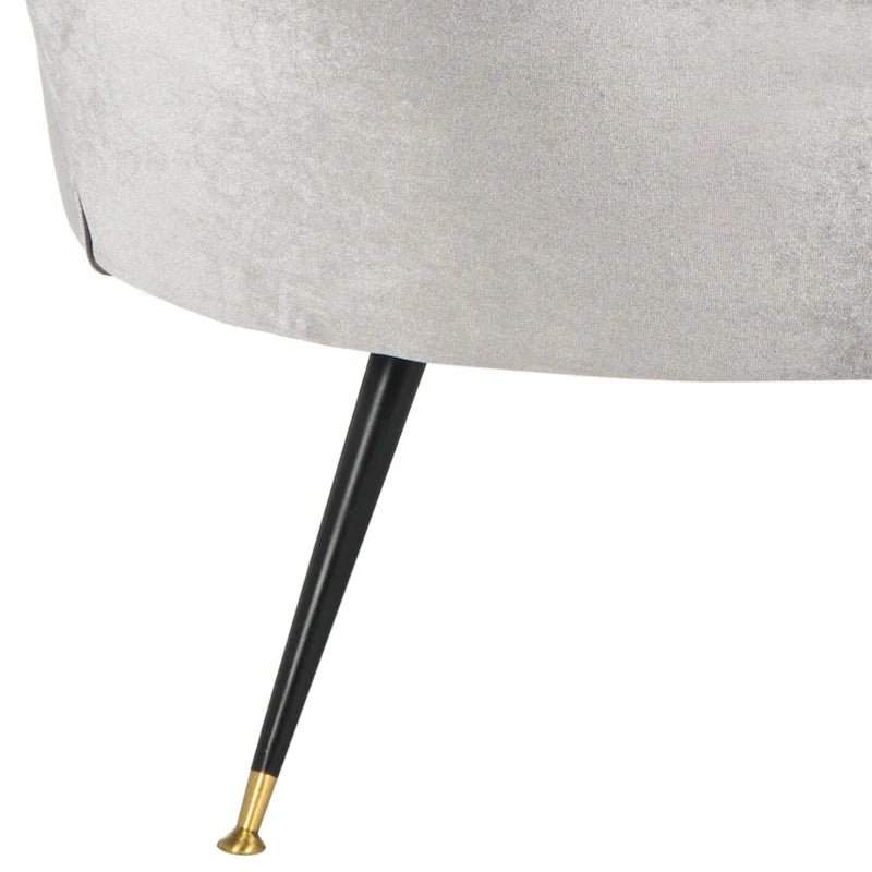Fauteuil d'appoint en velours tonneau du milieu du siècle avec pieds dorés