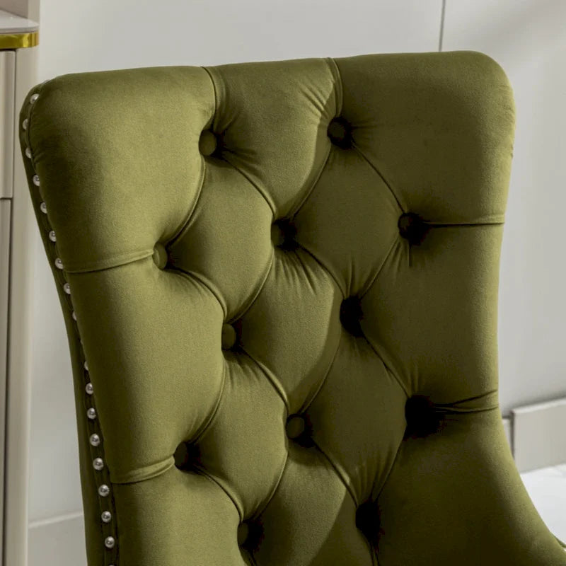 Chaise de salle à manger capitonnée en velours avec clous décoratifs et pieds chromés