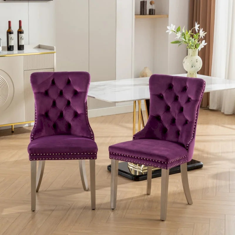 Chaise de salle à manger capitonnée en velours avec clous décoratifs et pieds chromés