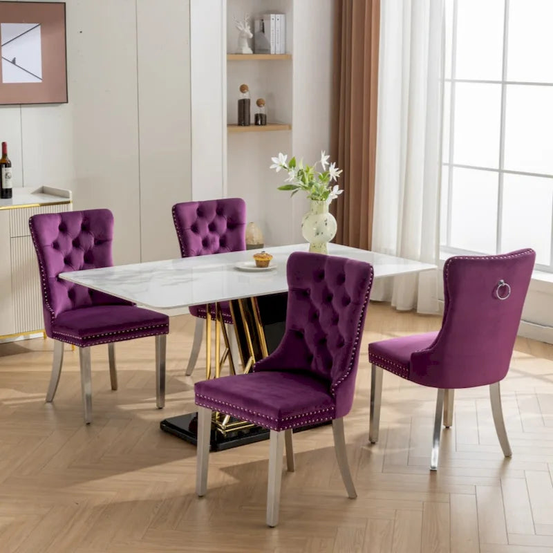 Chaise de salle à manger capitonnée en velours avec clous décoratifs et pieds chromés